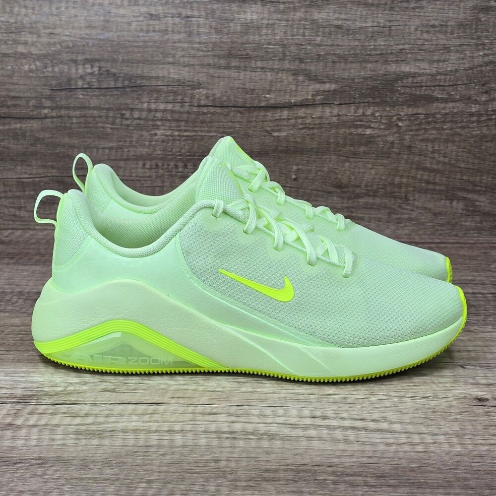 Nike Bella 7 Women's Size 9.5 Barely Volt Green Shoes (FZ1689-700) NEW W DEFECTS